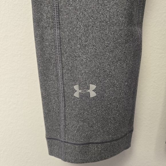 Under Armour Heat Gear Compression High Rise Capri Leggings Gray XS - Picture 4 of 11
